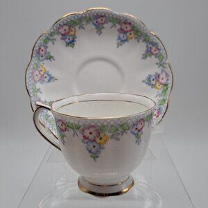 Royal Albert Trellis Bone China Teacup Saucer Set Floral Gold Trim England